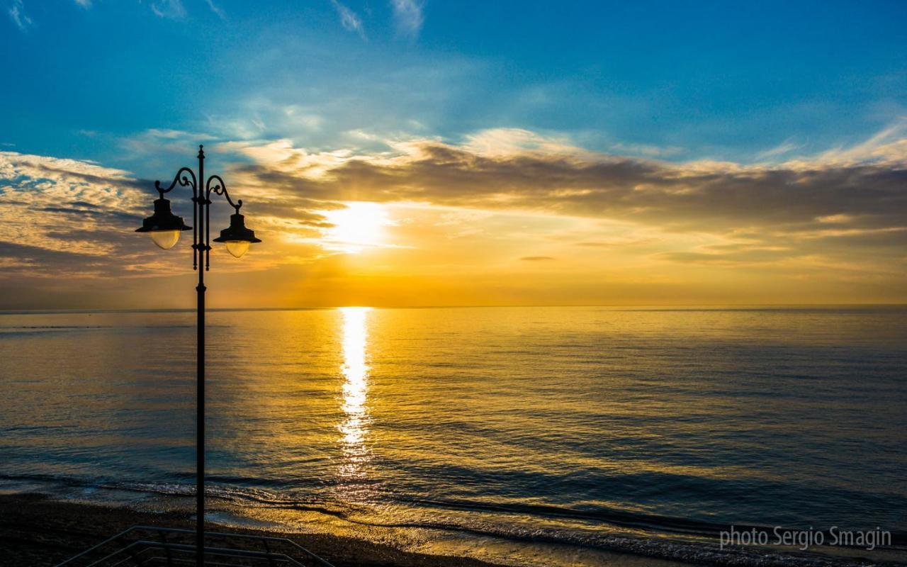 Appartamento IRIS Benalmádena Esterno foto